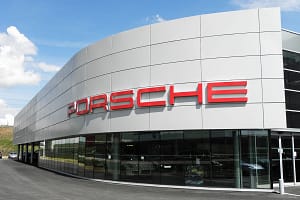 Devanture établissement Porsche